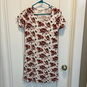 Kate Quinn floral women’s night shirt